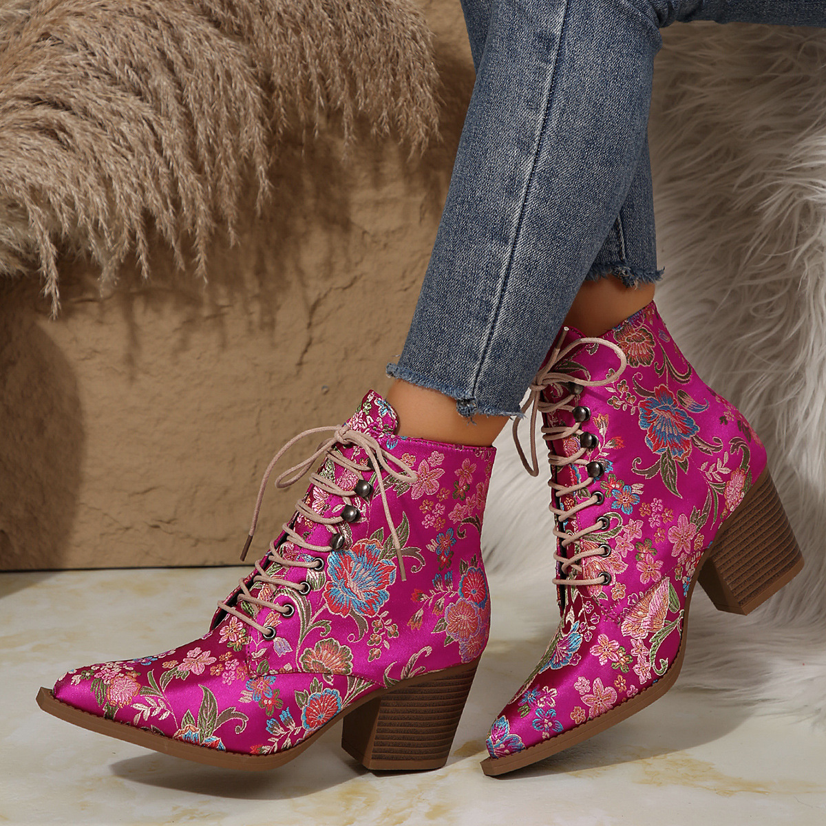 Ethnic Pointed-Toe Ankle Boots - Ethnic Fashion For Ladies 评论和价格