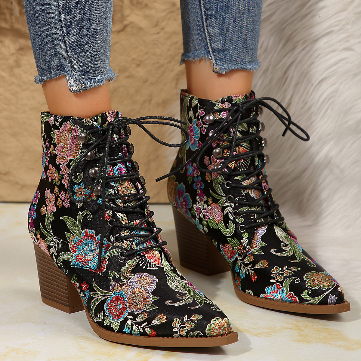 Ethnic Pointed-Toe Ankle Boots - Ethnic Fashion For Ladies 评论和价格