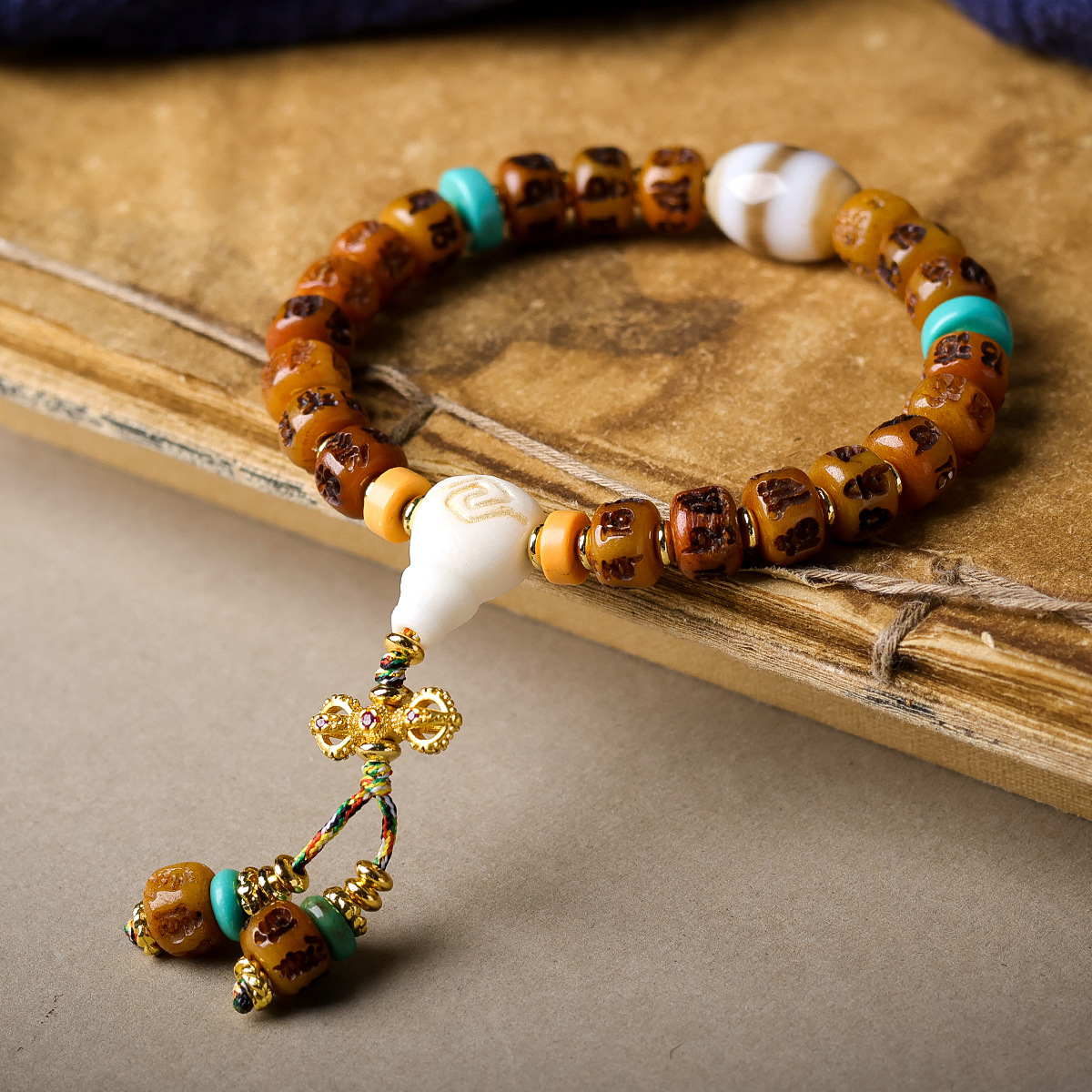 Bone Carved Six-Word Mantra Va - Ethnic Fashion Way 评论和价格
